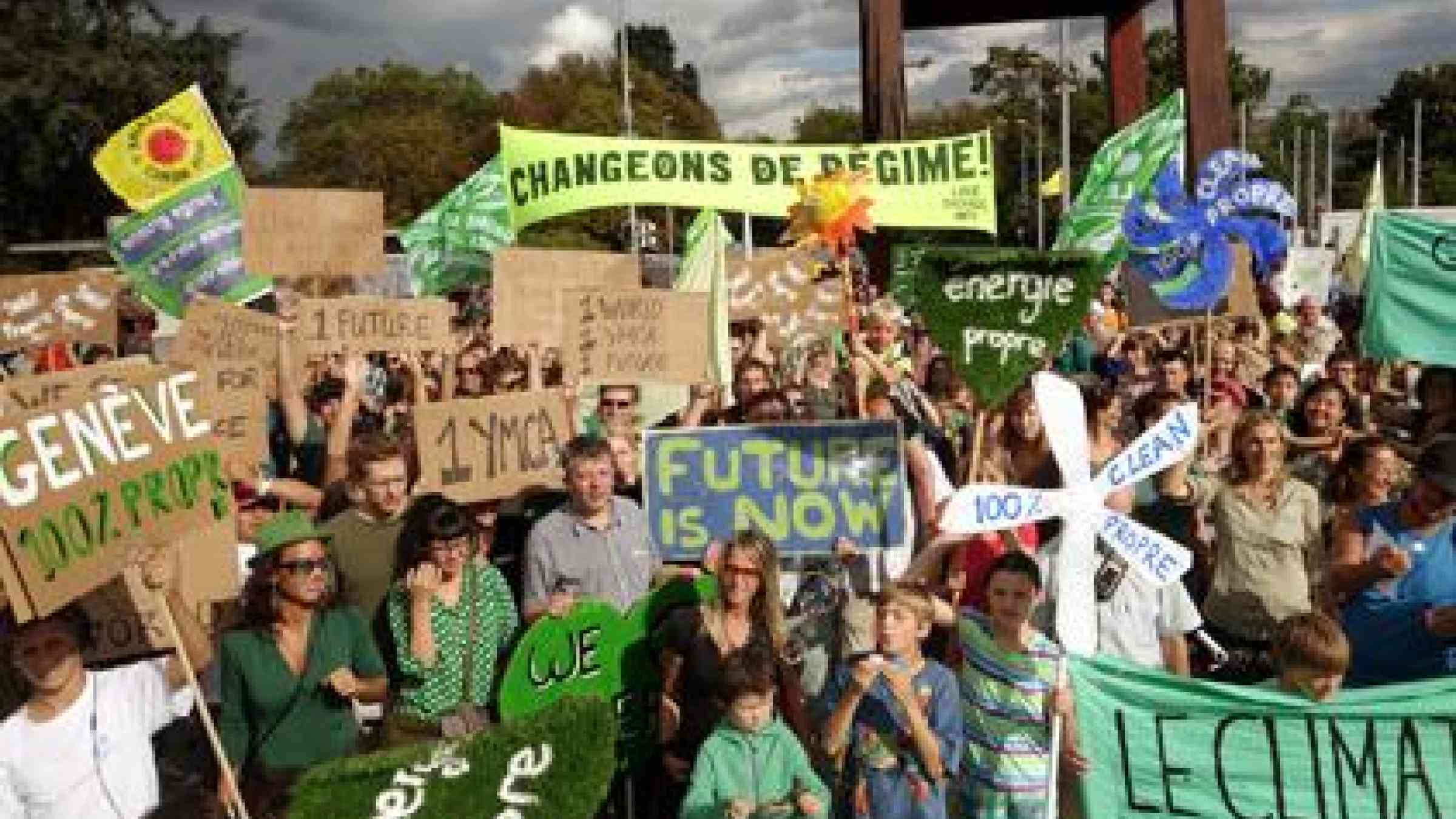 Geneva, home to the UN Office for Disaster Risk Reduction, hosted a march for climate action yesterday which ended in front of the UN HQ. Similar demonstrations were held across the world in the build-up to this week's Climate Summit. (Photo: Denis McClean/UNISDR)