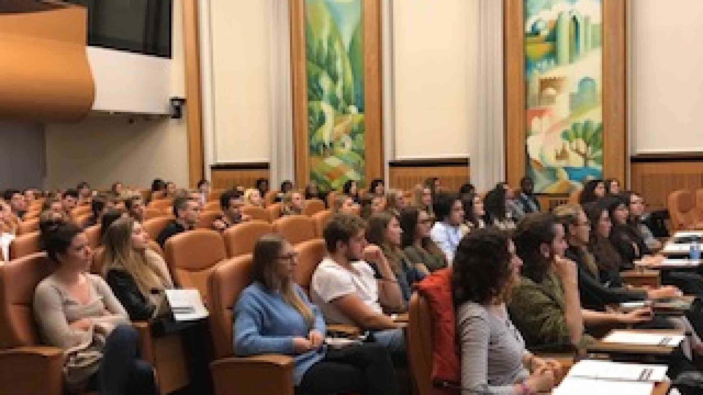 Students attend the UN Geneva Seminar Series on 12 October (Photo: UNISDR)