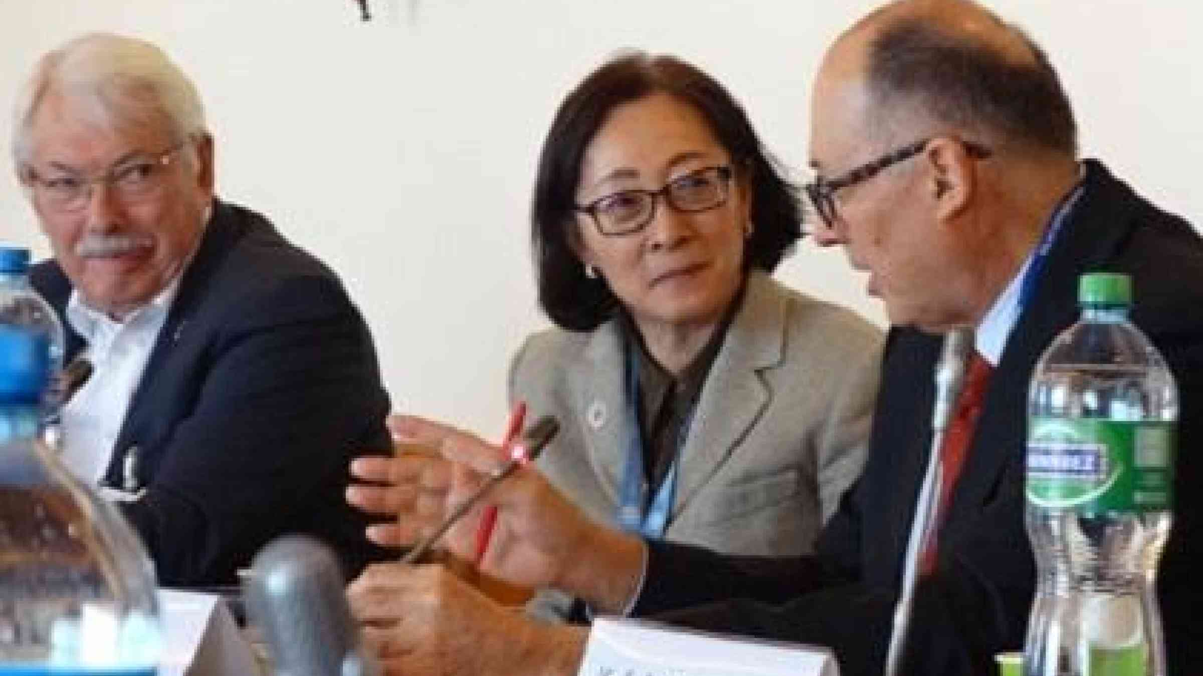 (from left) At the GAR Advisory Board meeting in Geneva yesterday, Peter Head, Ecological Sequestration Unit, Mami Mizutori, head of UNISDR, and Ricardo Mena, Chief, Sendai Framework Implementation Branch, UNISDR